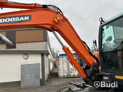 Hjulgrävare Doosan DX55W -2015 med tiltrotator, skopor & tjälkrok.