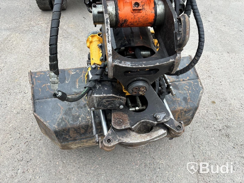 Hjulgrävare Doosan DX55W -2015 med tiltrotator, skopor & tjälkrok.