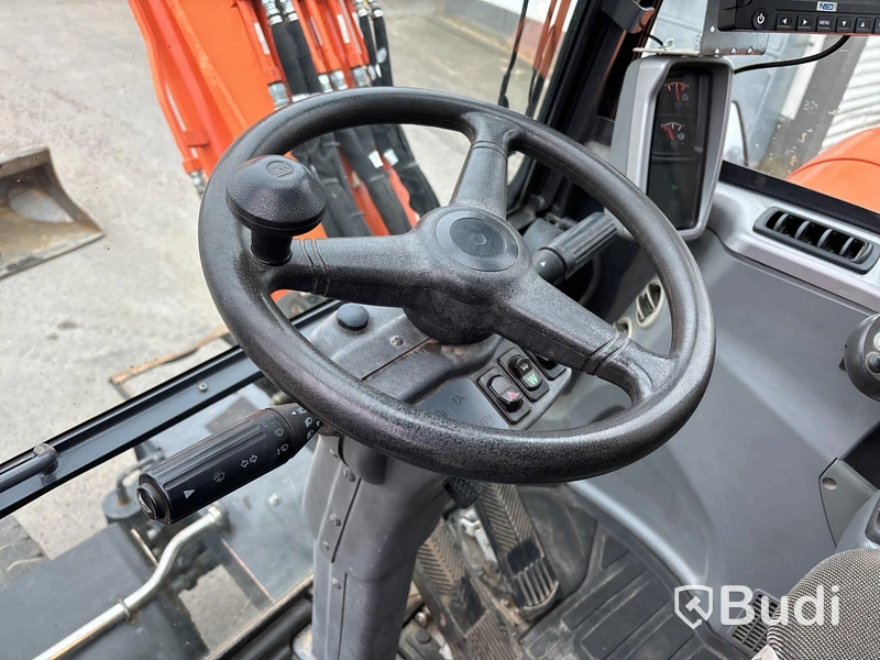 Hjulgrävare Doosan DX55W -2015 med tiltrotator, skopor & tjälkrok.