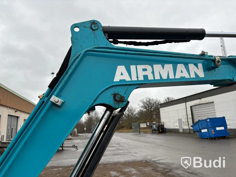 Grävmaskin Airman AX26U -2022