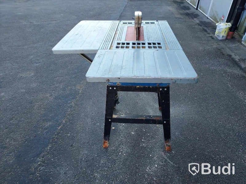 Byggsåg med bord