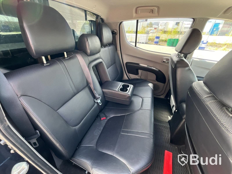 Personbil MITSUBISHI L200 2.5 Di-D 178hk -2012
