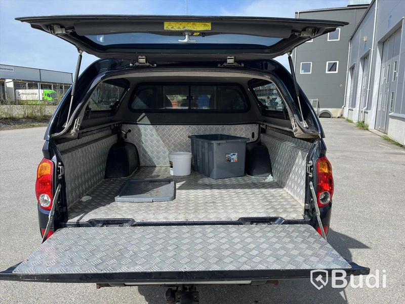 Personbil MITSUBISHI L200 2.5 Di-D 178hk -2012