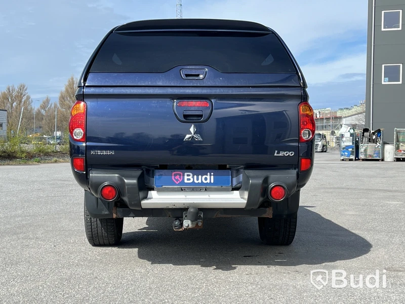 Personbil MITSUBISHI L200 2.5 Di-D 178hk -2012
