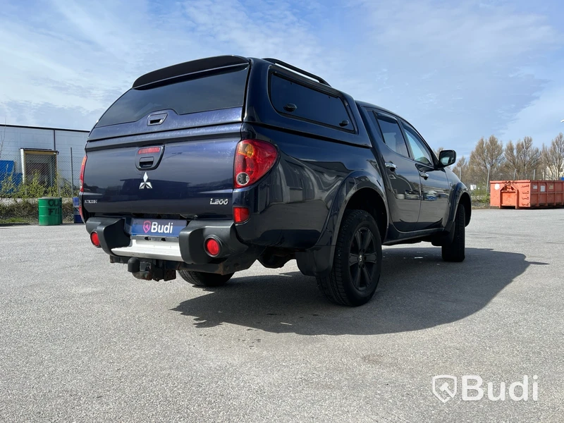 Personbil MITSUBISHI L200 2.5 Di-D 178hk -2012