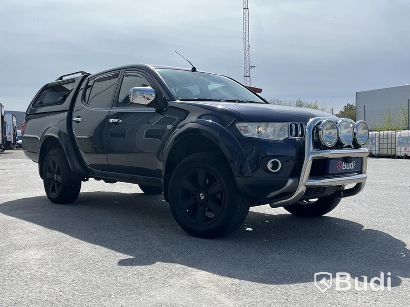 Personbil MITSUBISHI L200 2.5 Di-D 178hk -2012