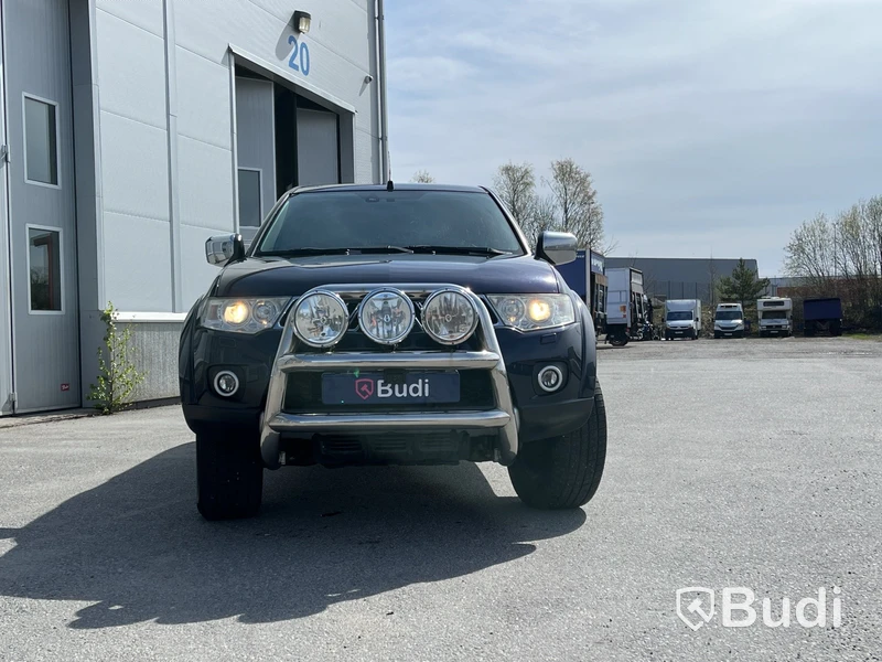 Personbil MITSUBISHI L200 2.5 Di-D 178hk -2012