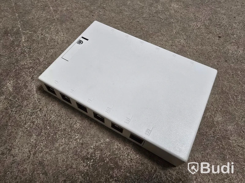 Låda med div elektronik & IT-utrustning
