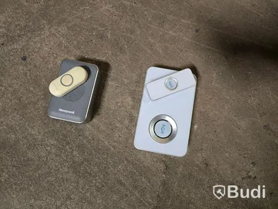 Låda med div elektronik & IT-utrustning