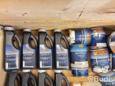 Parti med diverse för yttre båtunderhåll, Jotun, olika färger och produkter