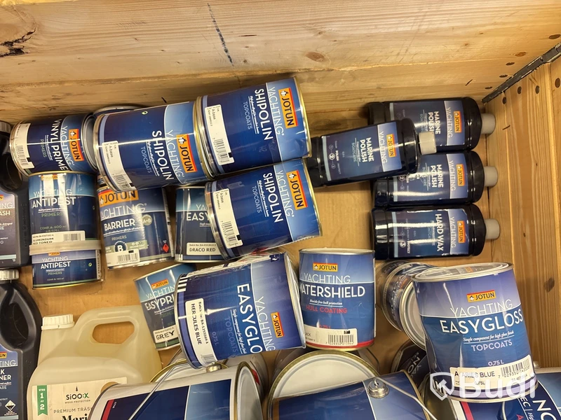 Parti med diverse för yttre båtunderhåll, Jotun, olika färger och produkter