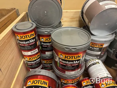 Parti med diverse för ytbehandling av betong Jotun olika sorter, kulörer och basbrytning