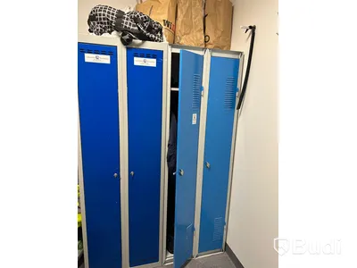 Omklädningsskåp 180x30 cm