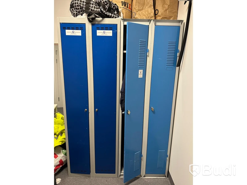 Omklädningsskåp 180x30 cm
