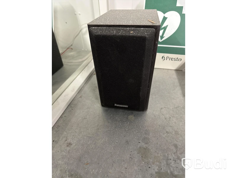 Stereo och 2 st högtalare Panasonic