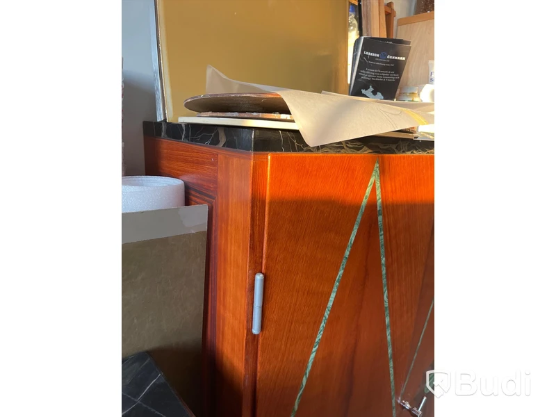 Träskåp 80x39x132 cm