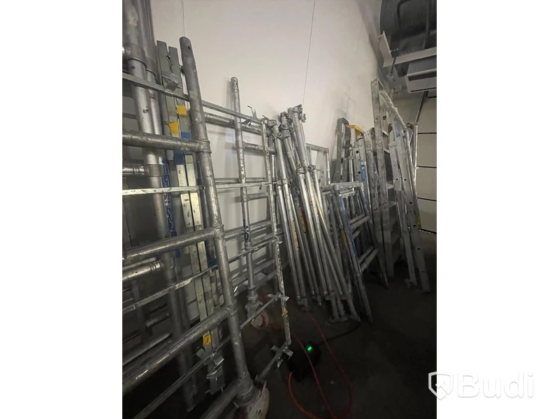 Parti med byggnadsställning (Ej stegar)