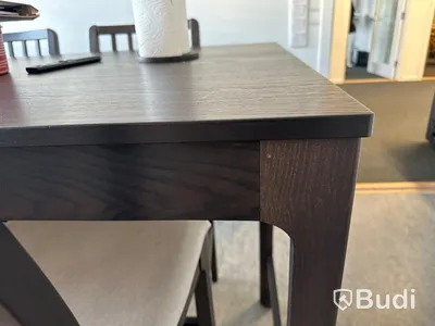 2 st barbord och 8 st barstolar