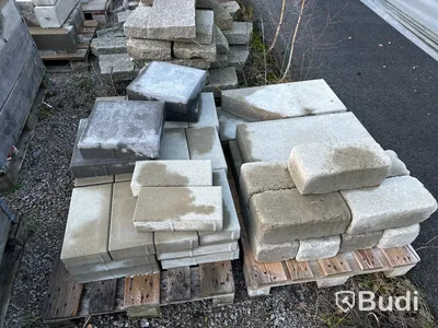 Stort restlager med marksten, olika sorter