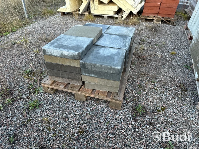 Stort restlager med marksten, olika sorter