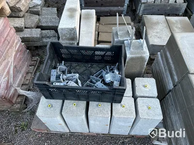 Stort restlager med marksten, olika sorter