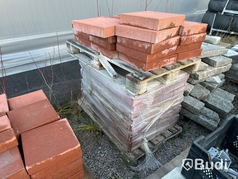 Stort restlager med marksten, olika sorter