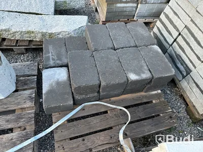Stort restlager med marksten ca. 20 st. pall