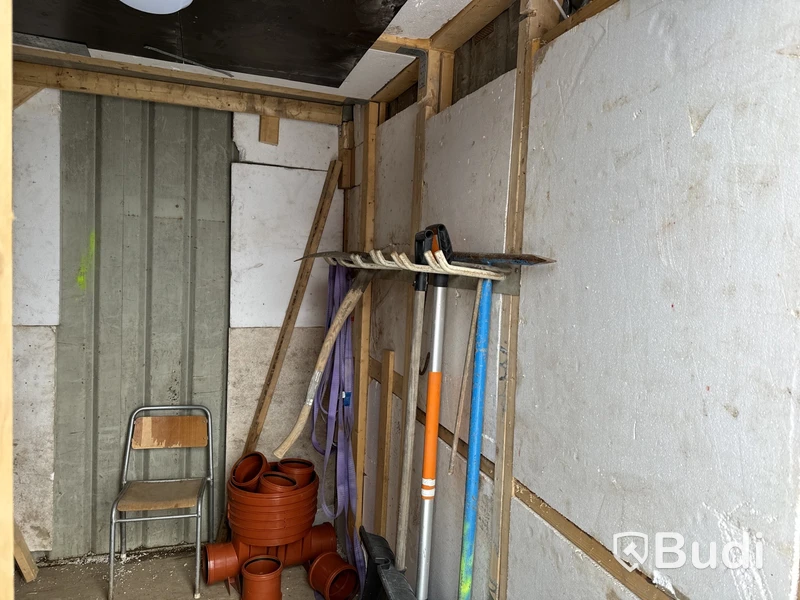 Container, 10 fot inklusive innehåll