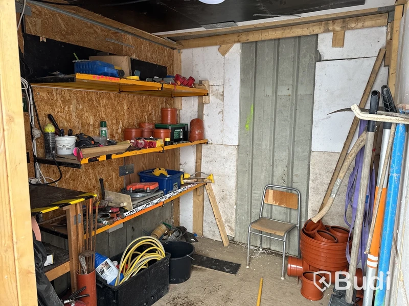 Container, 10 fot inklusive innehåll