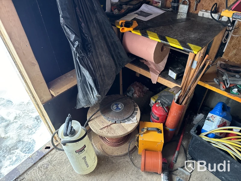 Container, 10 fot inklusive innehåll