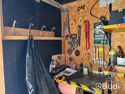 Container, 10 fot inklusive innehåll