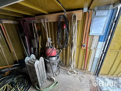 Redskapscontainer inklusive innehåll