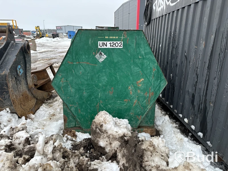 Bränsletank 2000 liter
