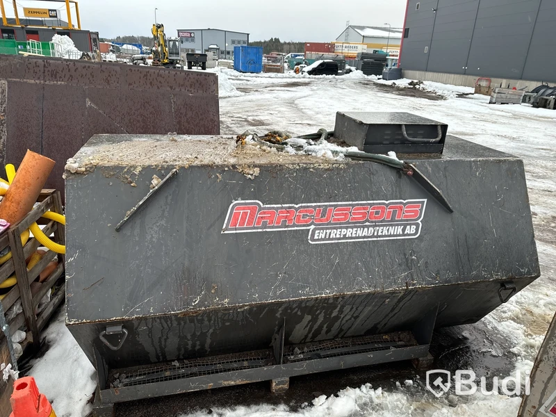 Bränsletank 2000 liter
