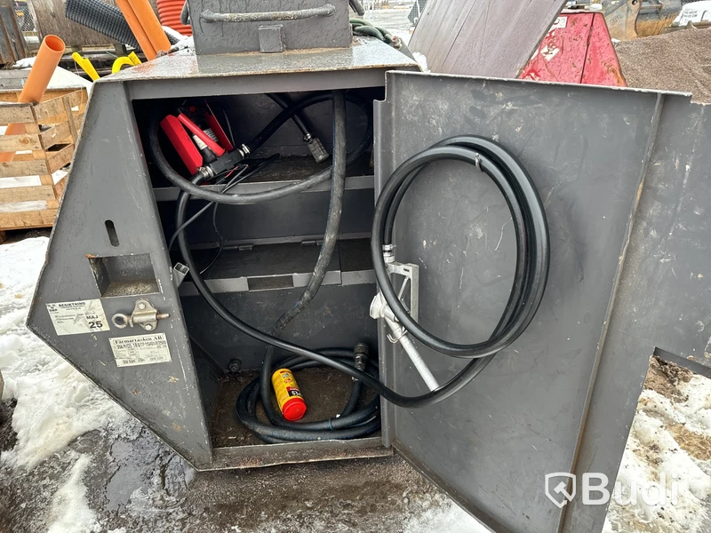 Bränsletank 2000 liter