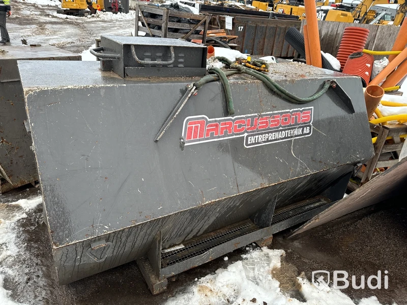 Bränsletank 2000 liter