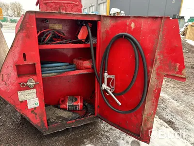 Bränsletank 2000 liter