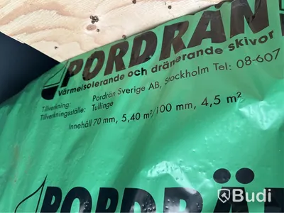 Parti med frigolitplattor