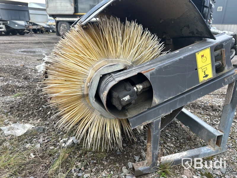 Sweeper holms comp