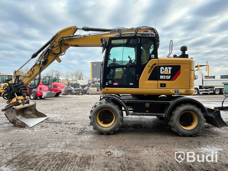 Hjulgrävare CAT M315F -2018 med Palmse trailer 2015