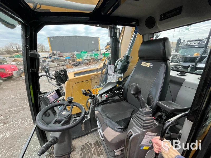 Hjulgrävare CAT M315F -2018 med Palmse trailer 2015