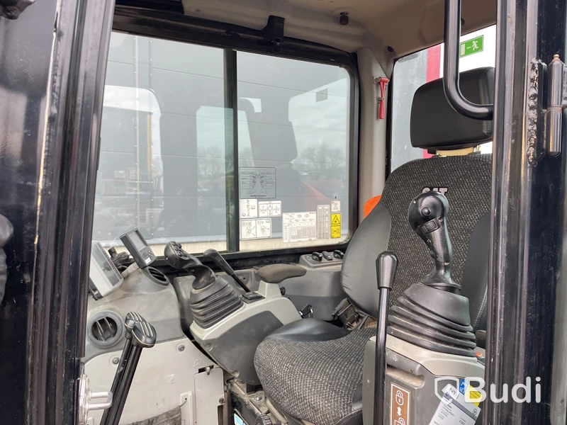 Grävmaskin | CAT 305.5E2 CR - 2017 | Rototilt - EXPORT