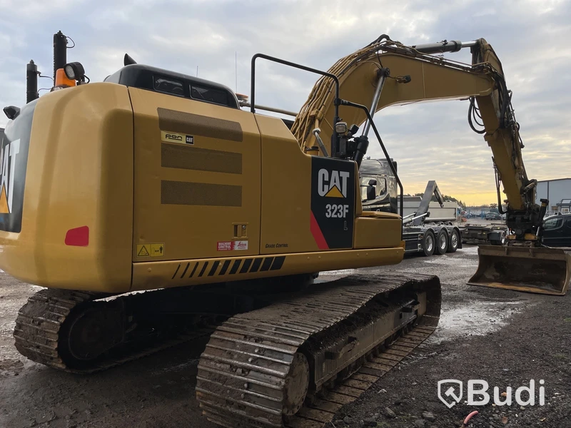 Grävmaskin CAT 323 FL -2017 |  Leica Geosystem