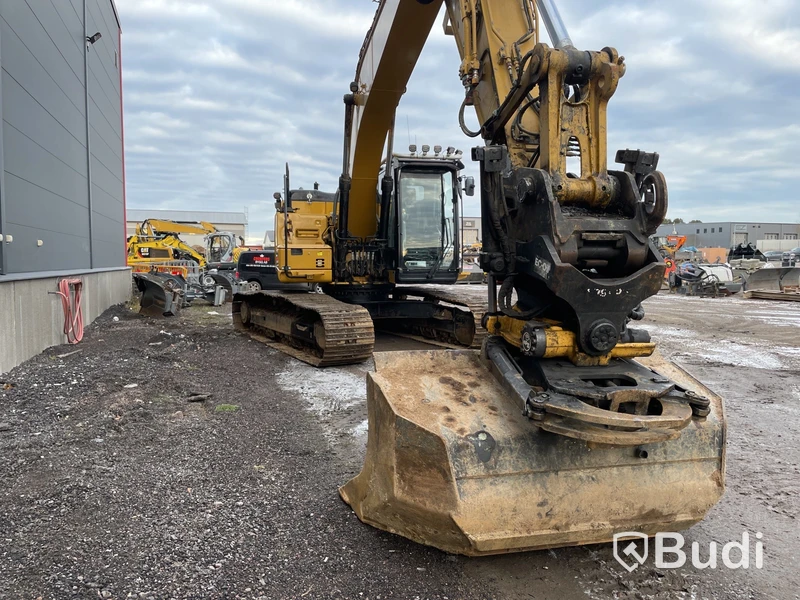 Grävmaskin CAT 323 FL -2017 |  Leica Geosystem