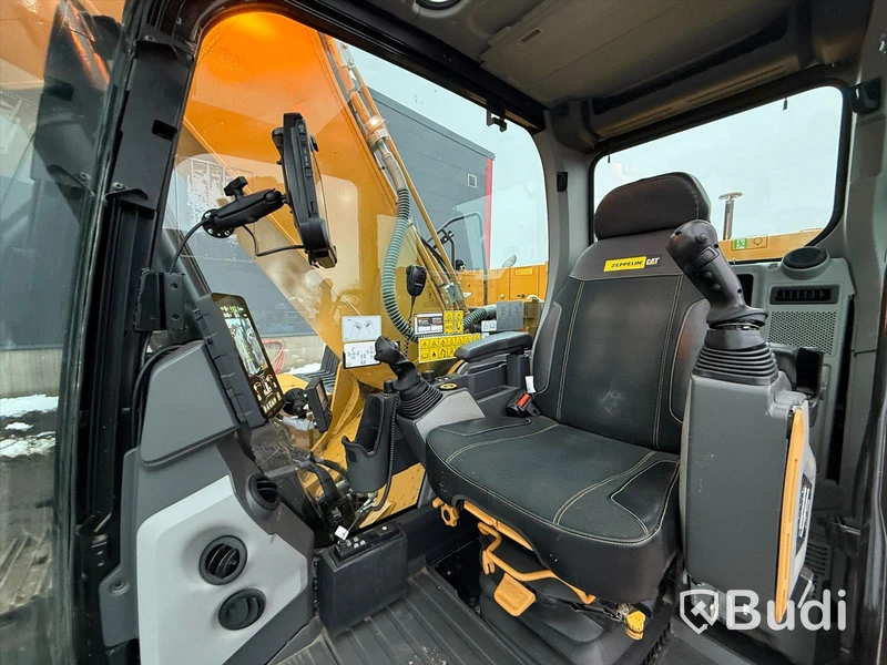 Grävmaskin CAT 326 -2021 Fullutrustad med reparationsavtal | Makin 3D | Inkl. redskap