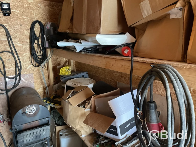 Container 20 fot | inklusive befintliga inventarier
