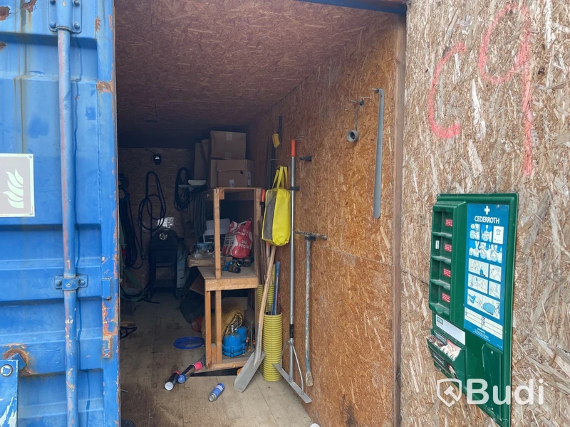 Container 20 fot | inklusive befintliga inventarier