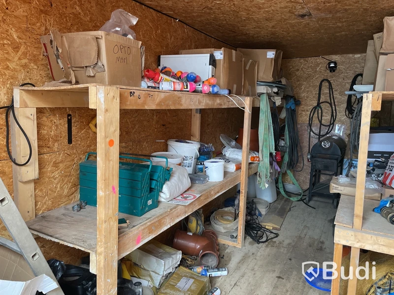 Container 20 fot | inklusive befintliga inventarier