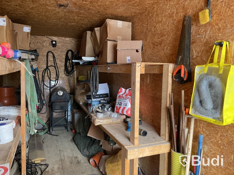 Container 20 fot | inklusive befintliga inventarier