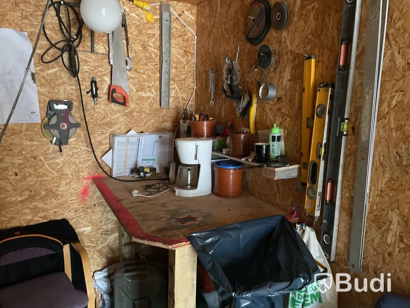 Container 20 fot | inklusive befintliga inventarier